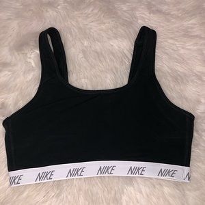 Excellent Condition Large Nike Sports Bra
